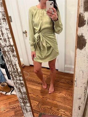 Satin Tie-Waist Mini Dress in Pale Green